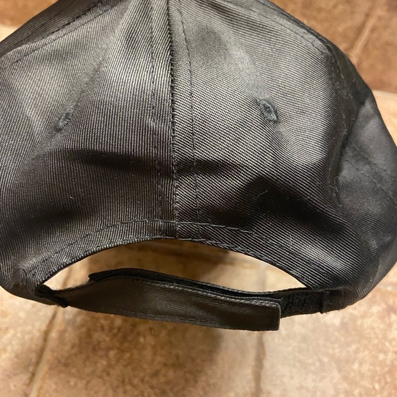 Babe Hat - Picture 3 of 4